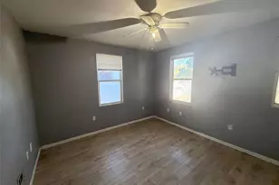 451 Northridge Dr, Saint Louis, MO 63137 - Photo 7