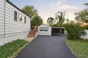 9924 Juengel Dr, Saint Louis, MO 63128 - Photo 25