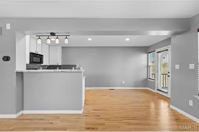 819 Country Field Drive, Lake Saint Louis, MO 63367 - Photo 7
