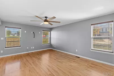 819 Country Field Drive, Lake Saint Louis, MO 63367 - Photo 5