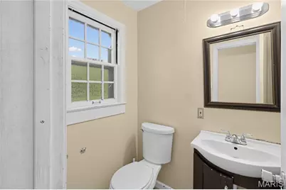 411 N Clay Avenue, Saint Louis, MO 63135 - Photo 13