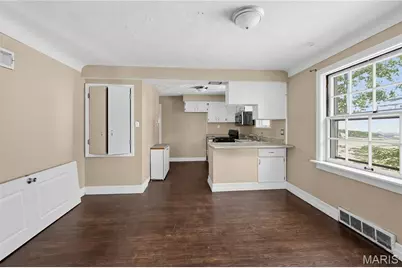 411 N Clay Avenue, Saint Louis, MO 63135 - Photo 5