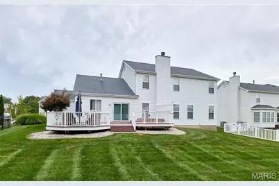 7428 Heathermoor Lane, Dardenne Prairie, MO 63368 - Photo 3
