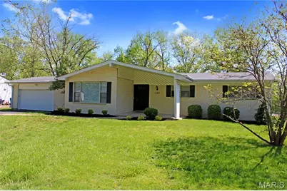 222 Pleasant Grove Avenue, Ballwin, MO 63011 - Photo 1