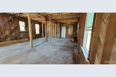 1213 E 5th Street, Washington, MO 63090 - Photo 9