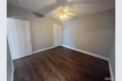 5049 Lindenwood Avenue, Saint Louis, MO 63109 - Photo 5