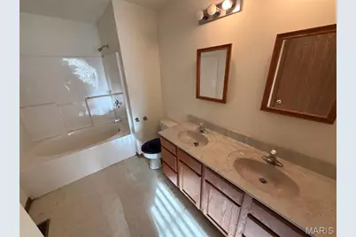 4424 Rosewood Avenue, Pine Lawn, MO 63120 - Photo 15