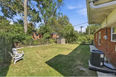 1063 Raisher Drive, University City, MO 63130 - Photo 25