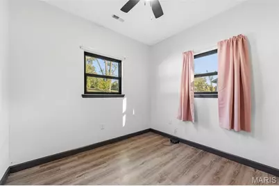 723 Broadway Extension, Elsberry, MO 63343 - Photo 25