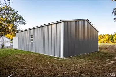 228 Logan Road, Silex, MO 63377 - Photo 9