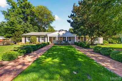 1136 Ridgelynn Drive, Ladue, MO 63124 - Photo 1