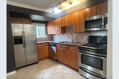 7582 Blackberry Avenue, Saint Louis, MO 63130 - Photo 5
