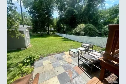 7582 Blackberry Avenue, Saint Louis, MO 63130 - Photo 13