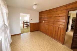 319 St Louis Ave, Ferguson, MO 63135 - Photo 5