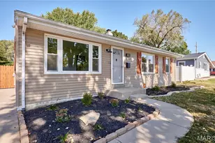 209 N Duchesne Dr, Saint Charles, MO 63301 - Photo 3