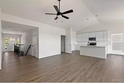 2619 River Bluff Way, Florissant, MO 63031 - Photo 5