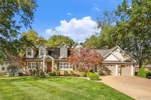 9121 Robyn Rd, Sunset Hills, MO 63127 - Photo 1