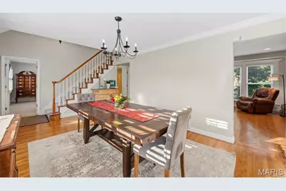 9121 Robyn Road, Sunset Hills, MO 63127 - Photo 7