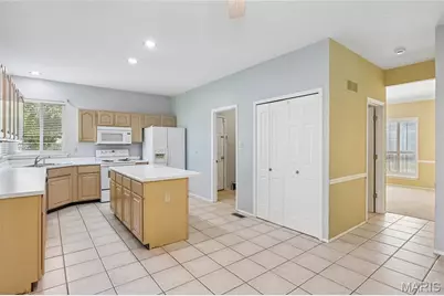 239 Lansbrooke Drive, Chesterfield, MO 63005 - Photo 15