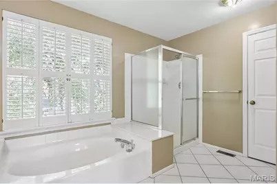 239 Lansbrooke Drive, Chesterfield, MO 63005 - Photo 25