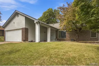 12215 Foxpoint Drive, Saint Louis, MO 63043 - Photo 1