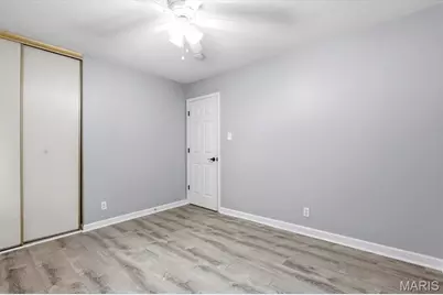12243 Foxpoint Drive, Maryland Heights, MO 63043 - Photo 31