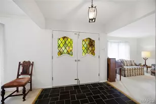 1071 Port Diane Dr, Saint Louis, MO 63146 - Photo 3