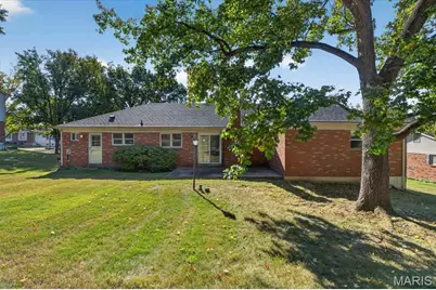 1019 Van Dyke Drive, Ballwin, MO 63011 - Photo 45
