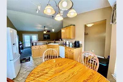 275 Meadow Crest Drive, Troy, MO 63379 - Photo 13