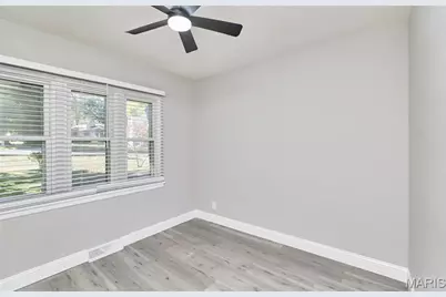 7707 Springdale Drive, Normandy, MO 63121 - Photo 47