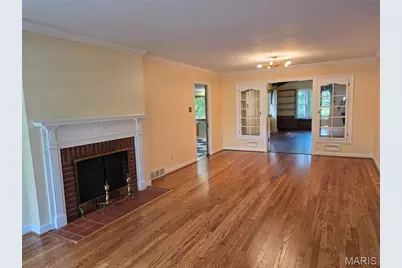 8 Buckeye Drive, Ferguson, MO 63135 - Photo 3