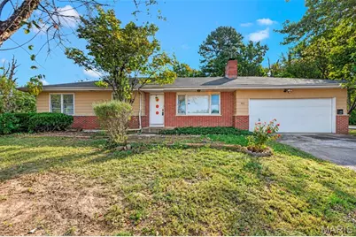 7012 N Hanley Road, Hazelwood, MO 63042 - Photo 1