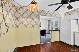 7012 N Hanley Rd, Hazelwood, MO 63042 - Photo 9