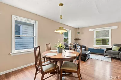9458 Mackenzie Road, Affton, MO 63123 - Photo 13