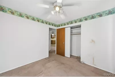 10692 Foxpath Drive, Saint Louis, MO 63137 - Photo 11