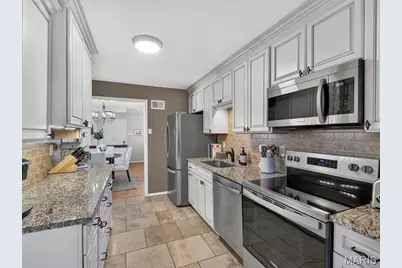 935 Glenway Drive, Glendale, MO 63122 - Photo 13