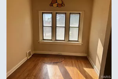 7919 Martys Drive, Saint Louis, MO 63123 - Photo 7