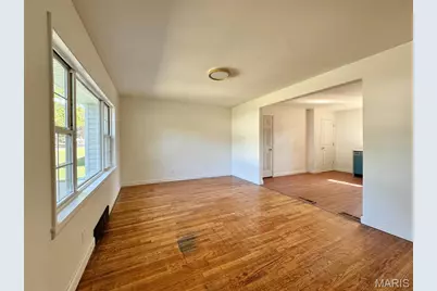30 Cortez Drive, Florissant, MO 63031 - Photo 9