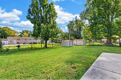 30 Cortez Drive, Florissant, MO 63031 - Photo 7
