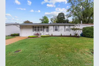 975 Sherman Lane, Florissant, MO 63031 - Photo 1
