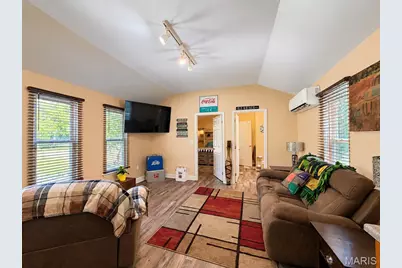 6130 Betty Lane, French Village, MO 63036 - Photo 13