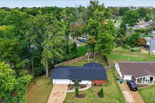 12453 Westport Dr, Saint Louis, MO 63146 - Photo 39