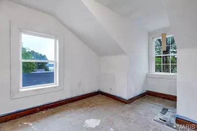 8209 Saint Charles Lane, Saint John, MO 63114 - Photo 15