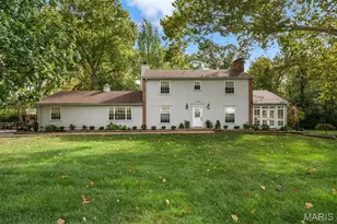 2 Ranch Ln, Des Peres, MO 63131 - Photo 1