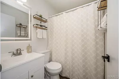 3049 Arrowhead Point Drive, Oakville, MO 63129 - Photo 29