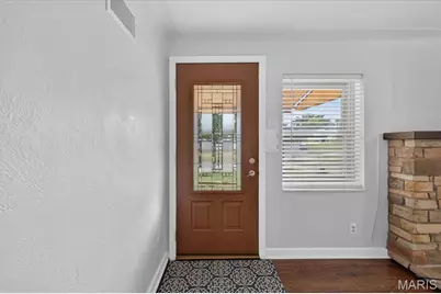 9929 Berwick Drive, Affton, MO 63123 - Photo 3