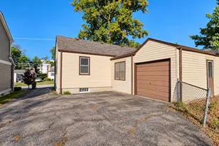 1156 Hilltop Dr, Olivette, MO 63132 - Photo 11