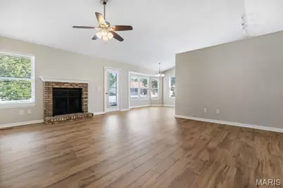 578 Prentice Drive, Saint Peters, MO 63376 - Photo 3
