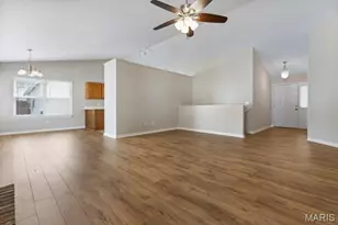 578 Prentice Dr, Saint Peters, MO 63376 - Photo 1