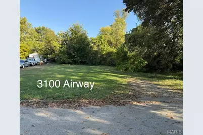 3100 Airway Avenue, Breckenridge Hills, MO 63114 - Photo 1